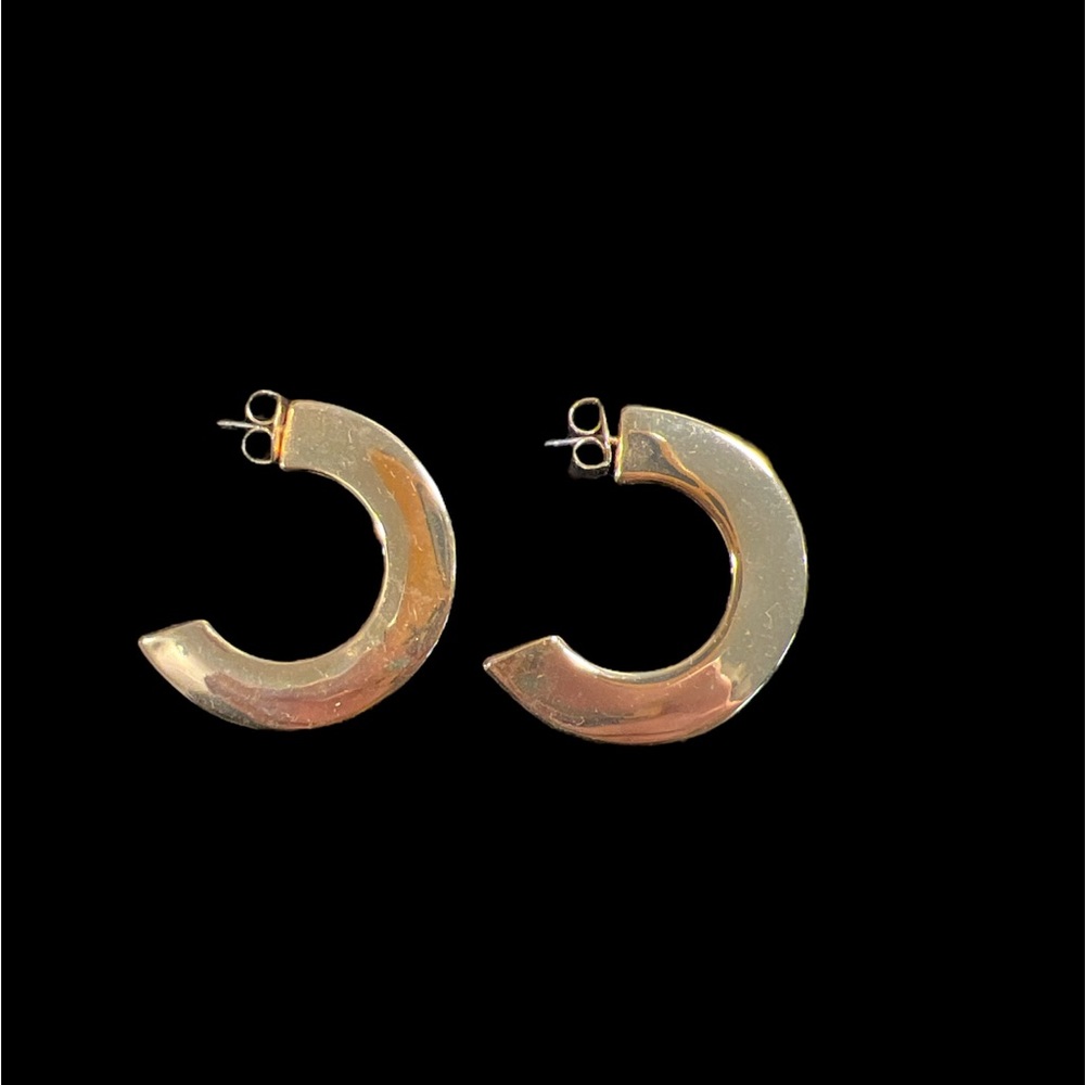 Vintage J.Crew stud loop earrings in gold. EUC.